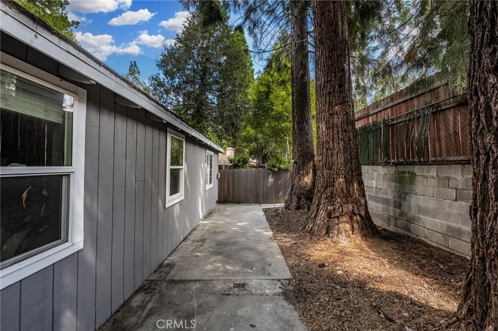 320 Sky View Lane Crestline, CA 92325 - Photo 40 of 50