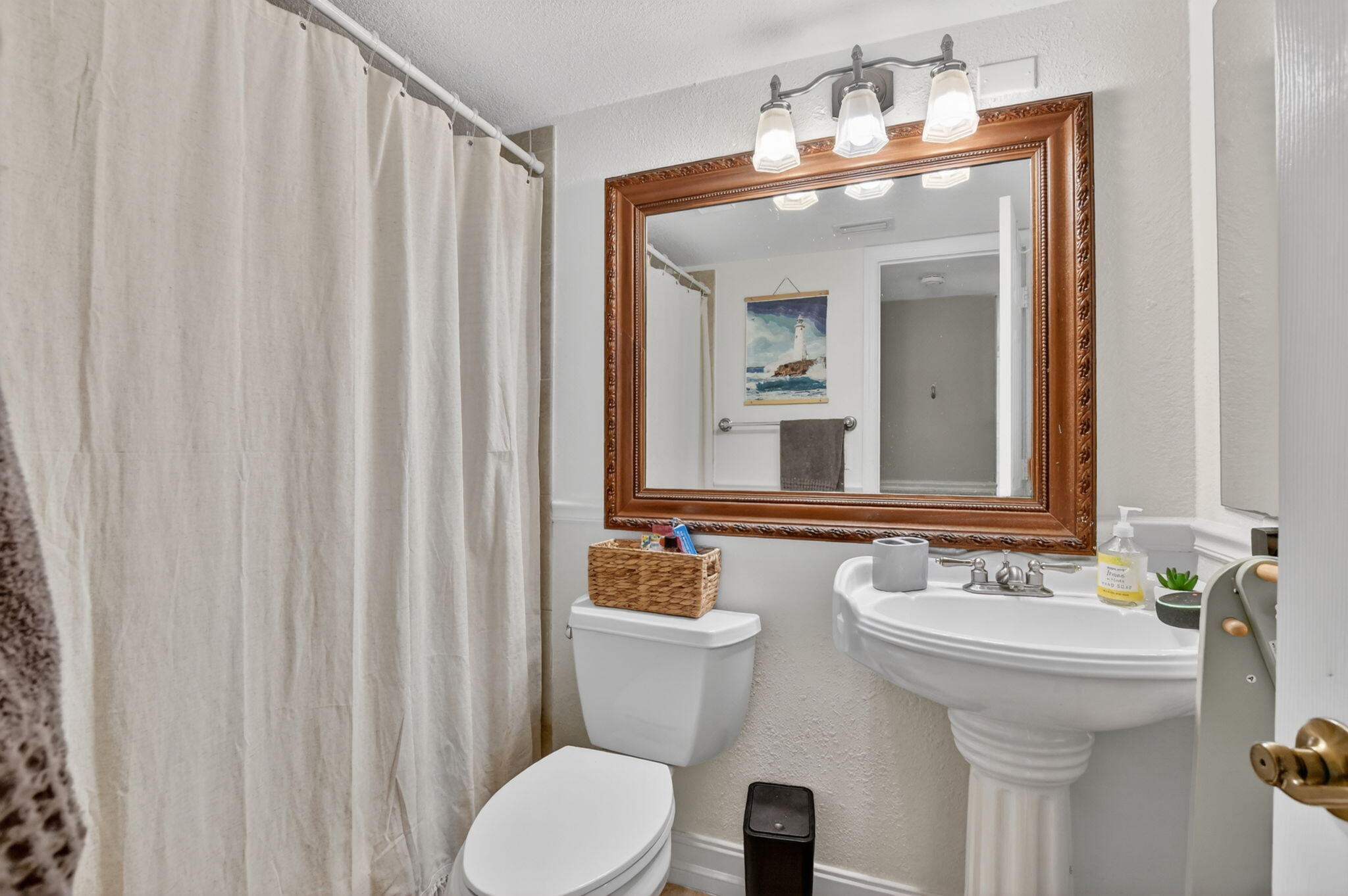 21895 Lake Forest Circle, Unit 201 Boca Raton, FL 33433 - Photo 16 of 19 21-web-or-mls-DSC_7386