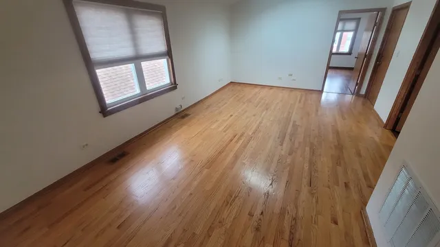 $1,700 | 2977 North Lawndale Avenue, Unit 3, Chicago, IL 60618