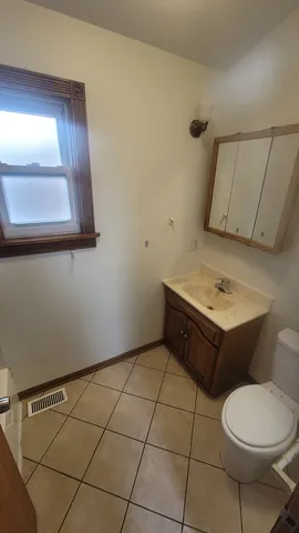 $1,700 | 2977 North Lawndale Avenue, Unit 3, Chicago, IL 60618