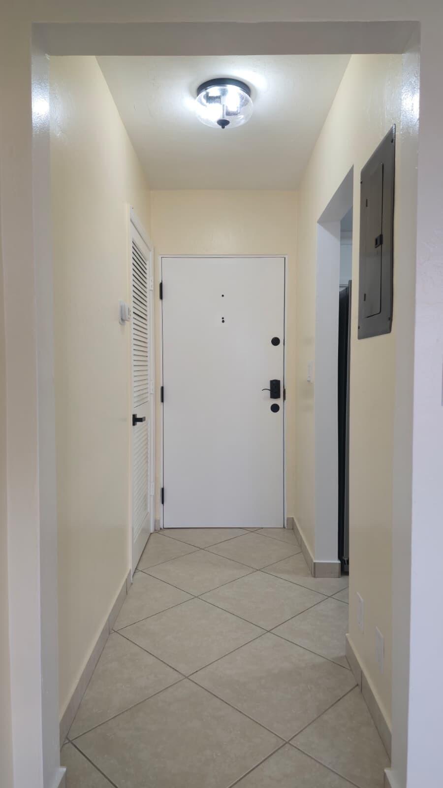105 South Riverside Drive, Unit 402 Pompano Beach, FL 33062 - Photo 15 of 43 PHOTO-2026-06-09-17-04-51