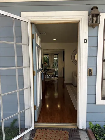 $3,350 | 205 Violet Avenue, Unit D, Monrovia, CA 91016