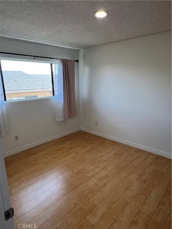 $3,350 | 205 Violet Avenue, Unit D, Monrovia, CA 91016