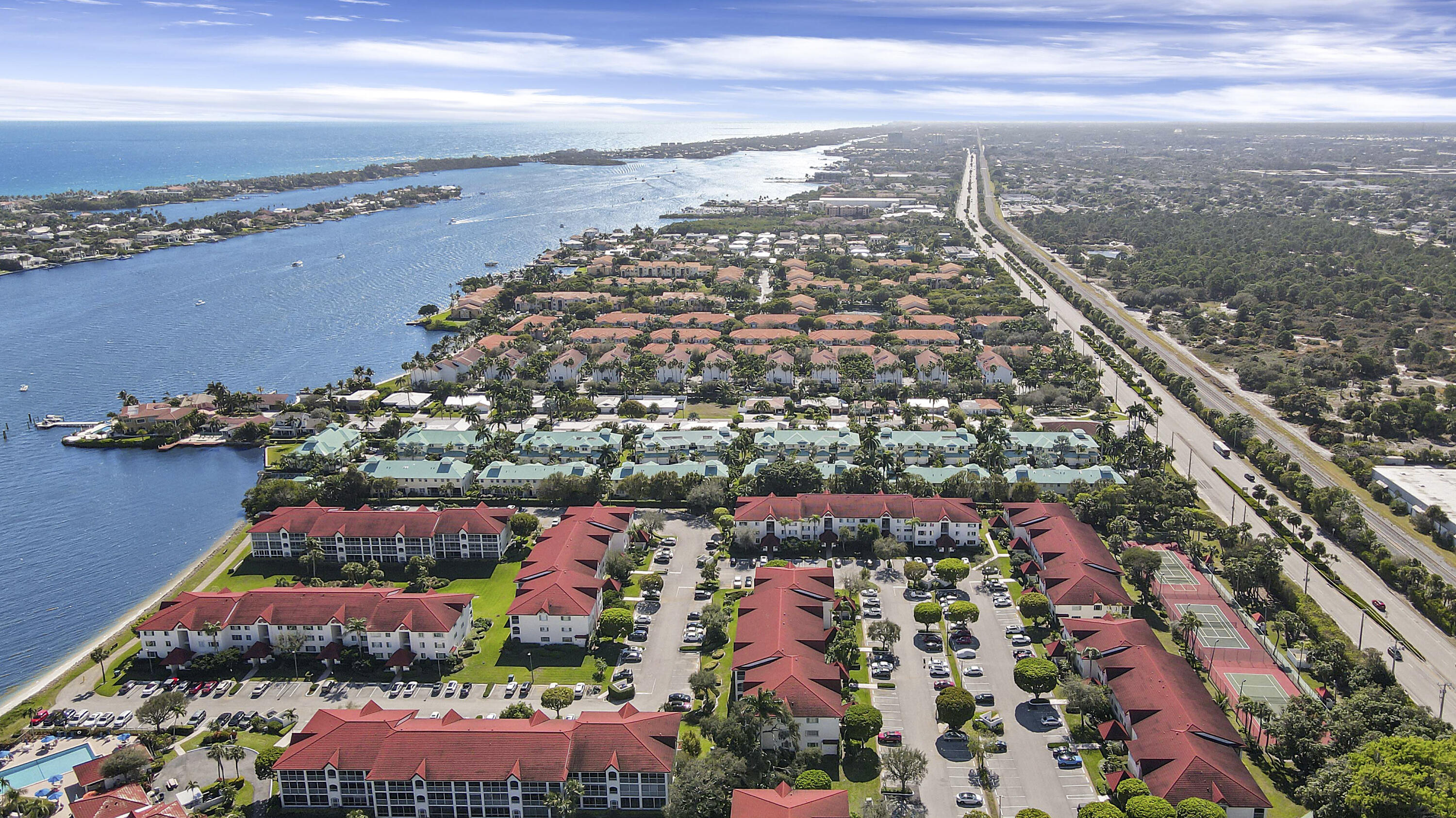 104 Half Moon Circle, Unit G3 Hypoluxo, FL 33462 - Photo 15 of 30 Aerials-19