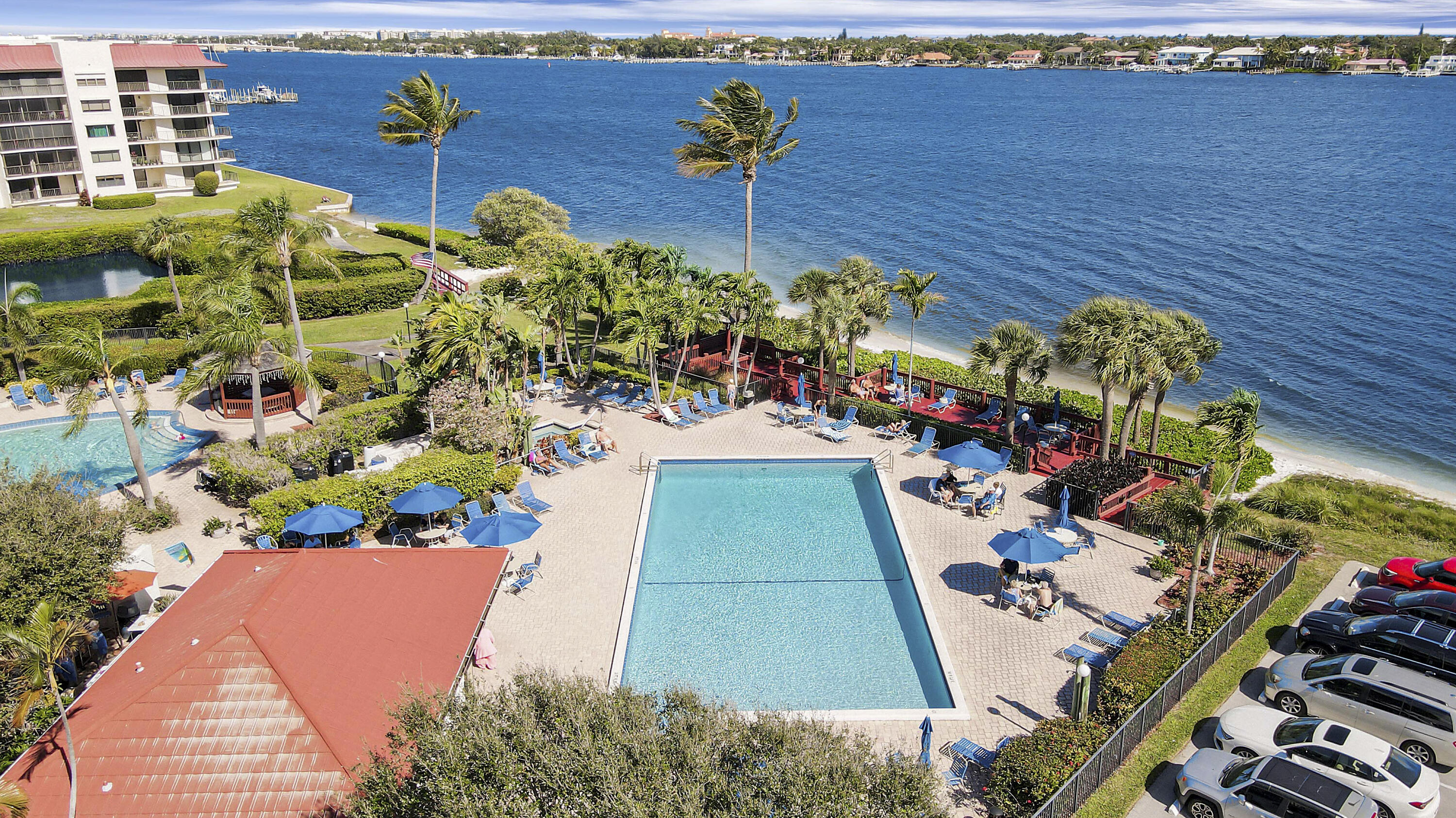 104 Half Moon Circle, Unit G3 Hypoluxo, FL 33462 - Photo 24 of 30 Pool One