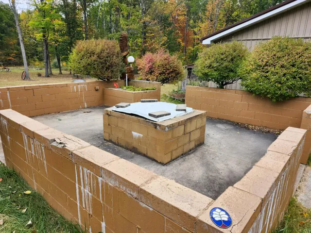 $359,900 | 108 Deerwood Court, Roscommon, MI 48653