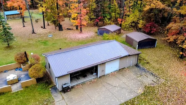 $359,900 | 108 Deerwood Court, Roscommon, MI 48653