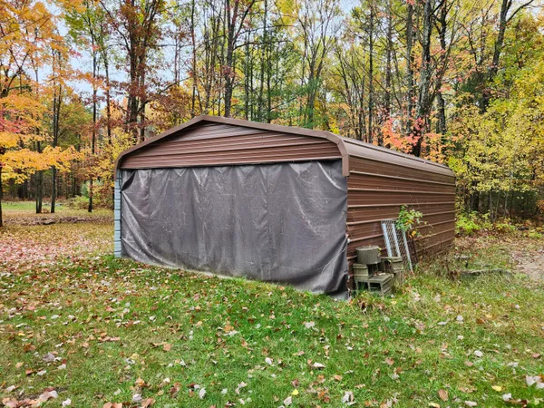 $359,900 | 108 Deerwood Court, Roscommon, MI 48653