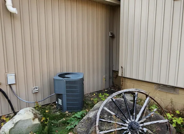 $359,900 | 108 Deerwood Court, Roscommon, MI 48653