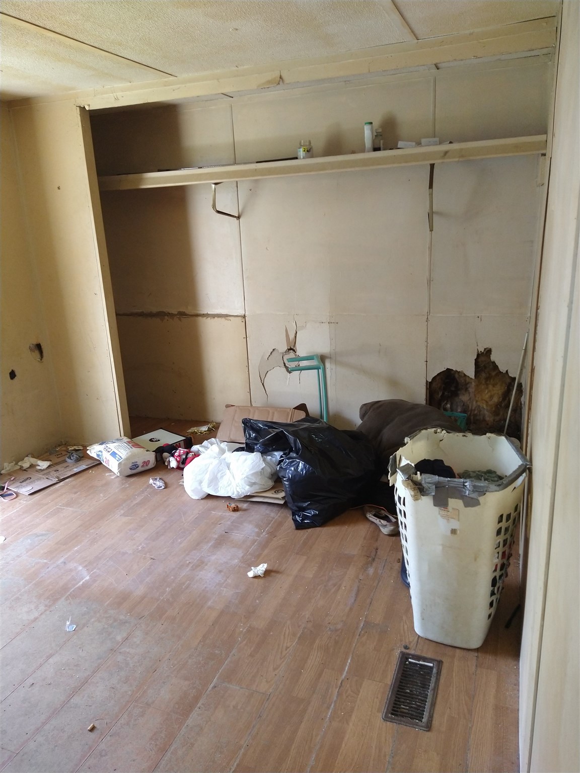 13180 5th Street Lillian, AL 36549 - Photo 3 of 4