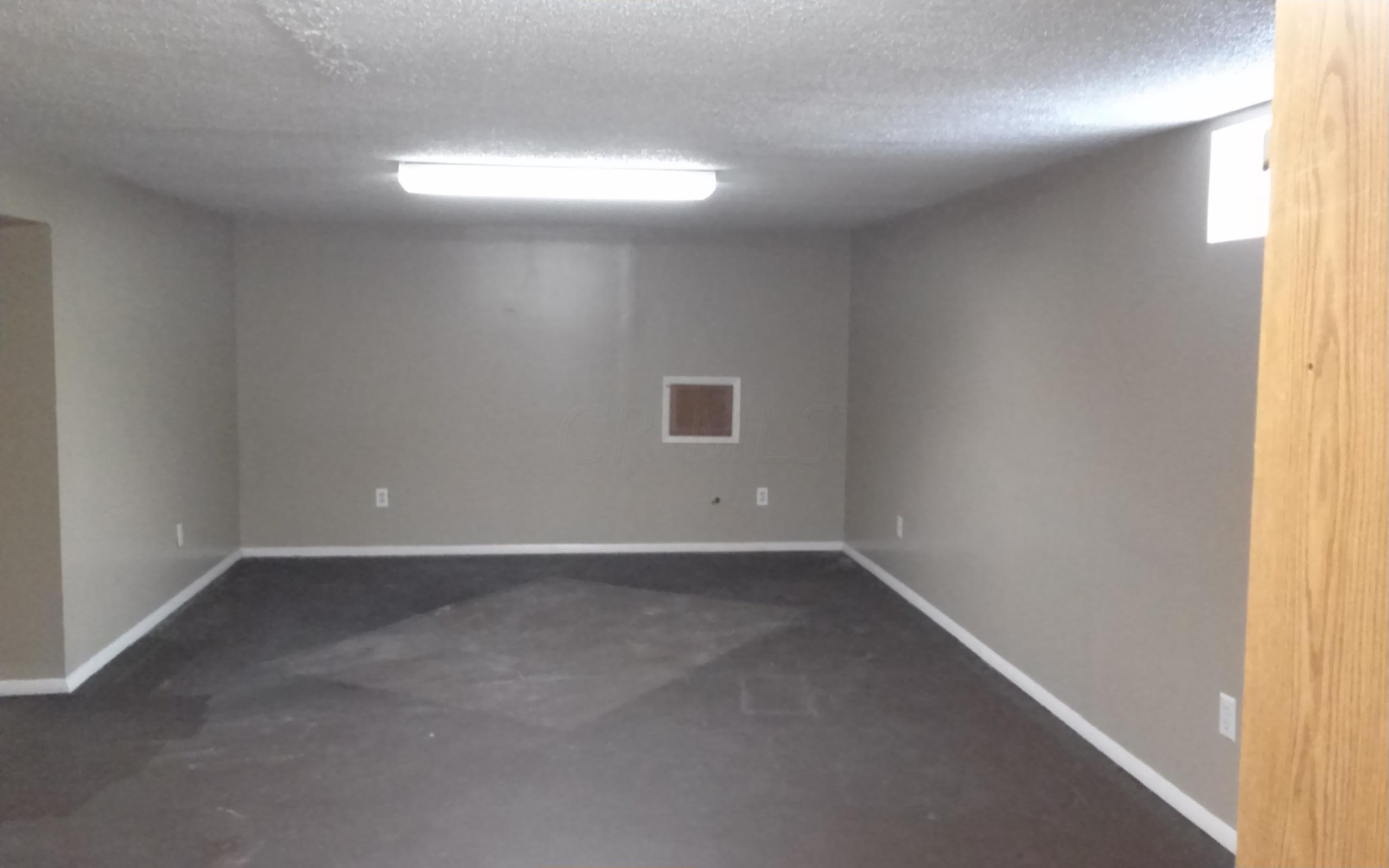 4596 Etna Road Columbus, OH 43213 - Photo 15 of 18