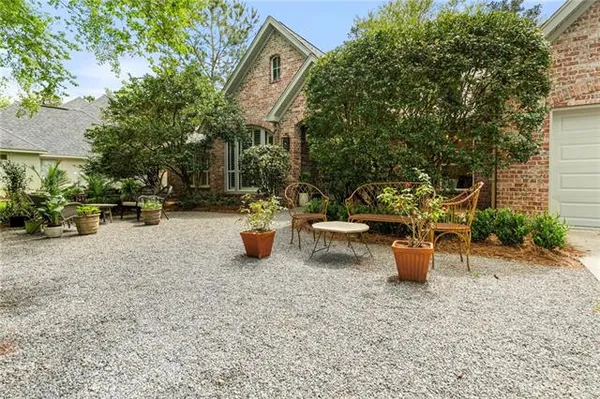 $470,000 | 124 Red Bud Court, Covington, LA 70433