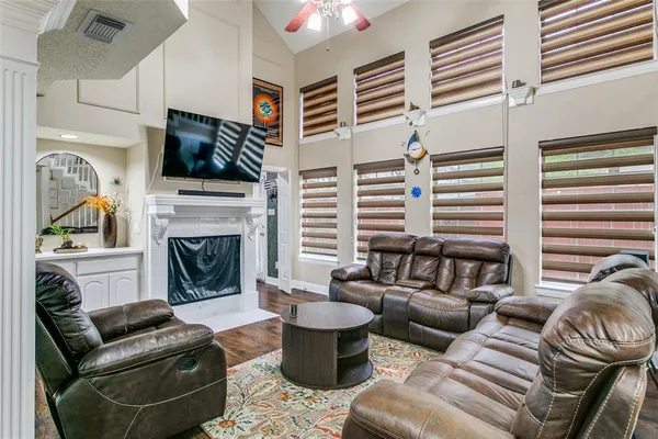 $2,950 | 9432 Blue Jay Way, Irving, TX 75063