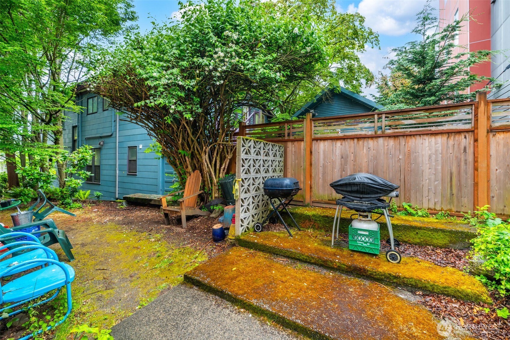 1427 3rd Avenue West, Unit 8 Seattle, WA 98119 - Photo 29 of 35