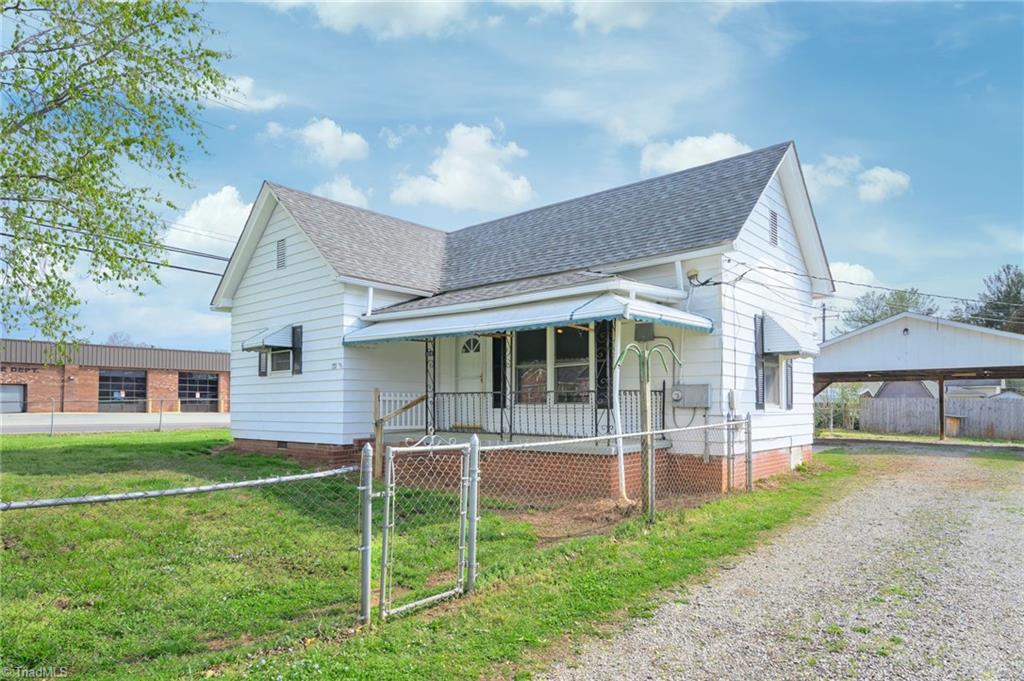 105 Watt Street Cooleemee, NC 27014 - Photo 2 of 38