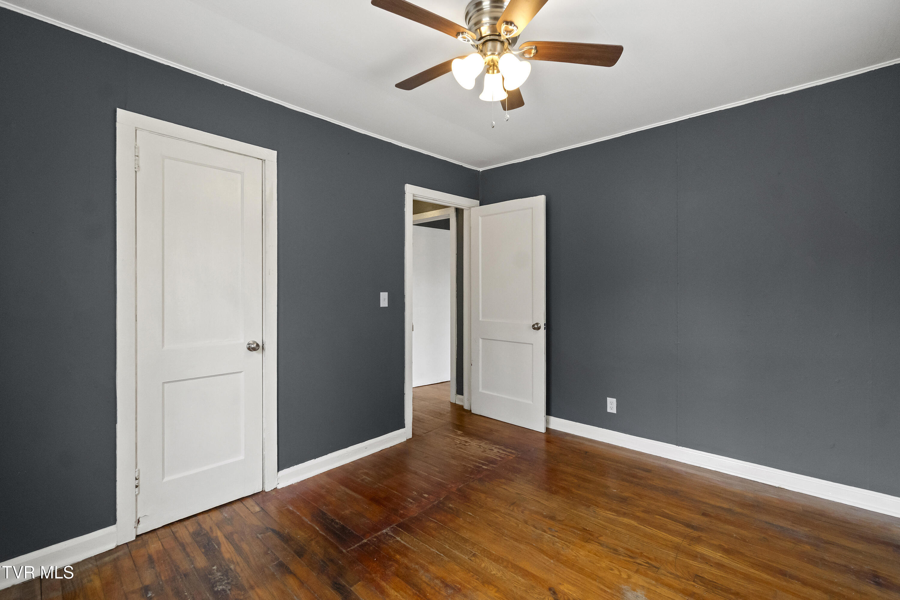 1230 Indian Ridge Road Johnson City, TN 37604 - Photo 14 of 29 DSC01187