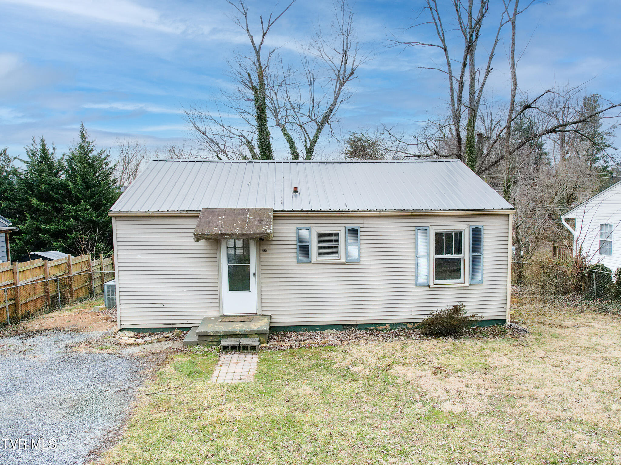 1230 Indian Ridge Road Johnson City, TN 37604 - Photo 27 of 29 DJI_0898-Edit