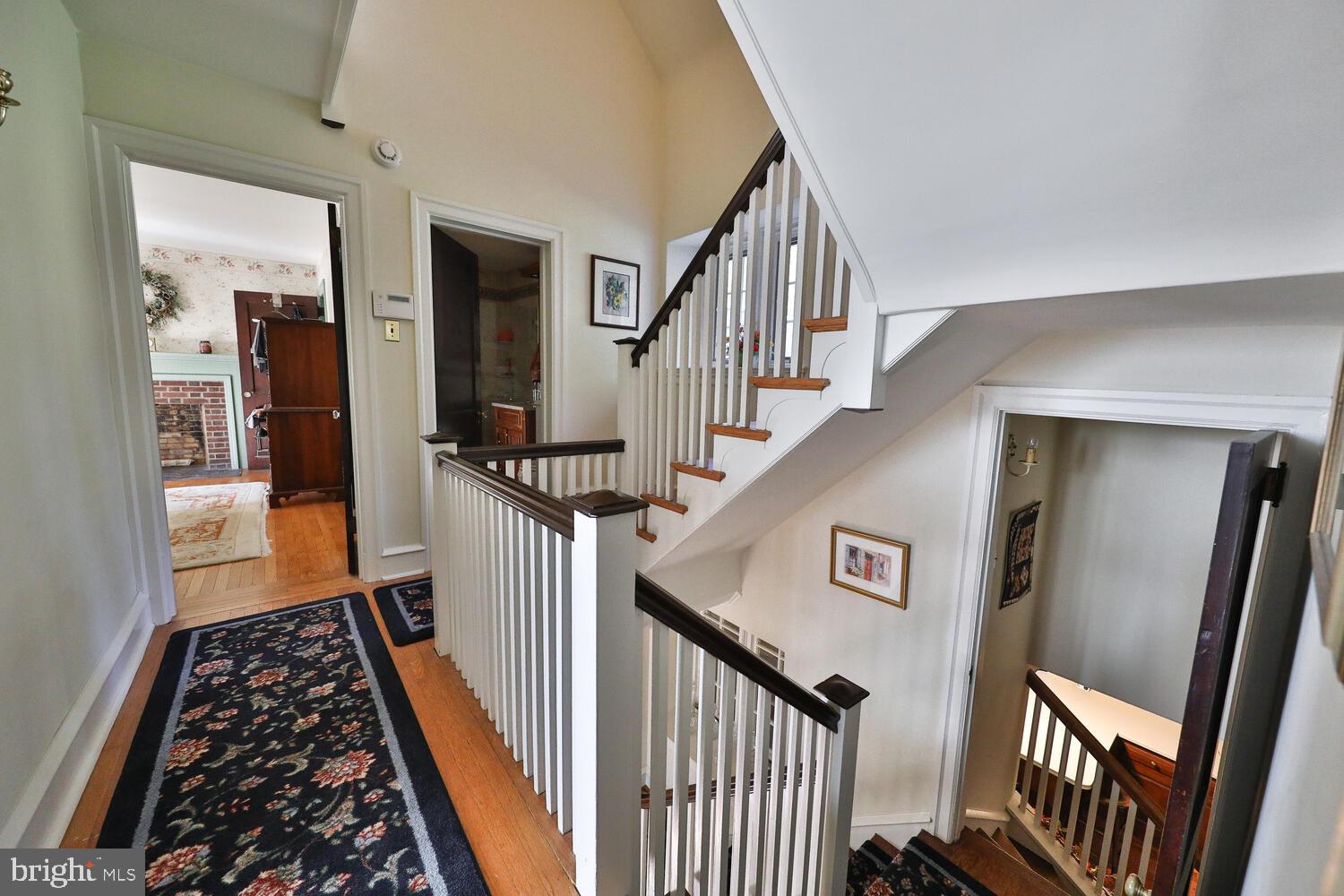 1426 Jericho Road Abington, PA 19001 - Photo 29 of 51 2nd Floor Hallway