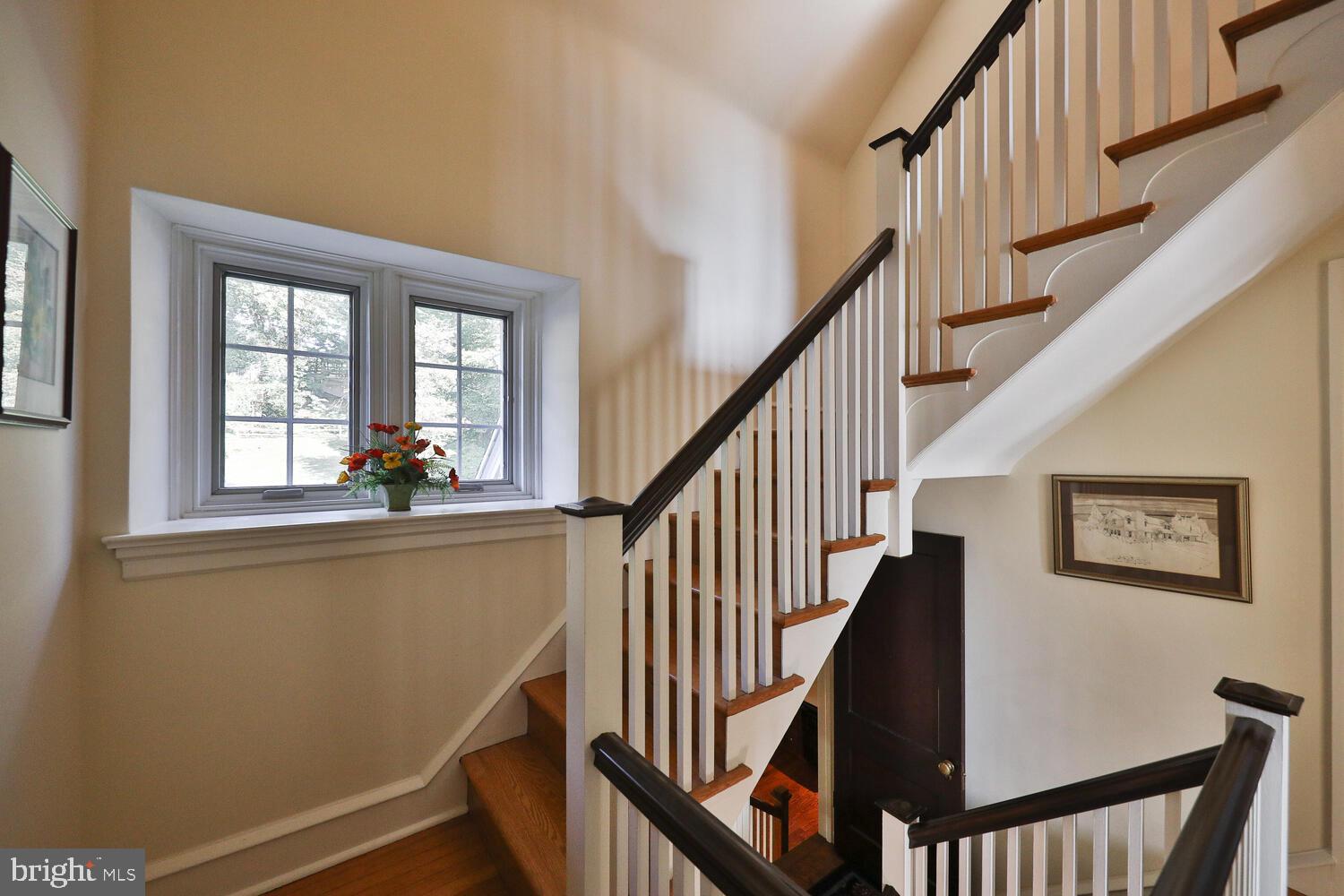 1426 Jericho Road Abington, PA 19001 - Photo 36 of 51 Staircase