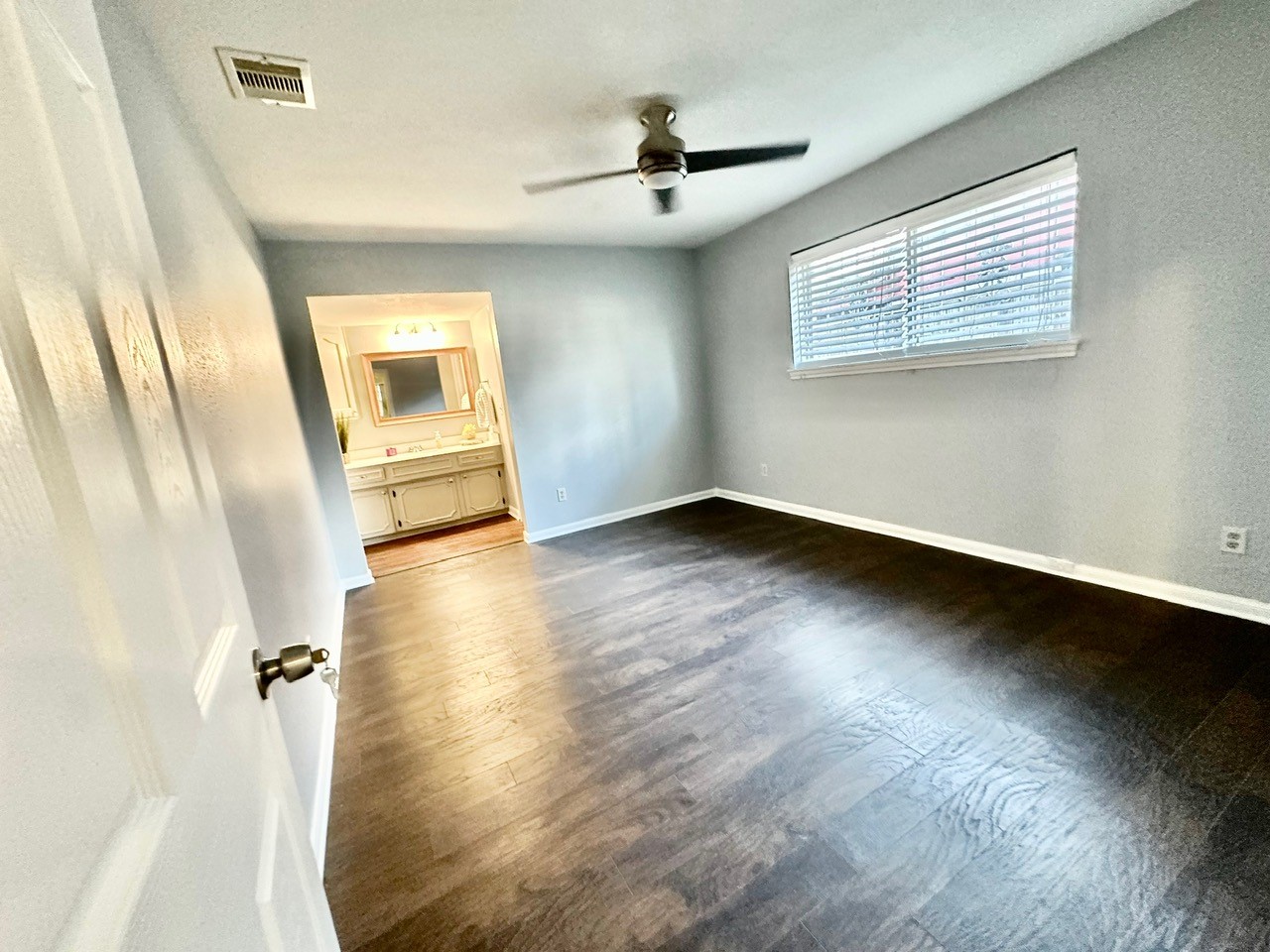 5503 Goldspier Street Houston, TX 77091 - Photo 16 of 34 MASTER ROOM