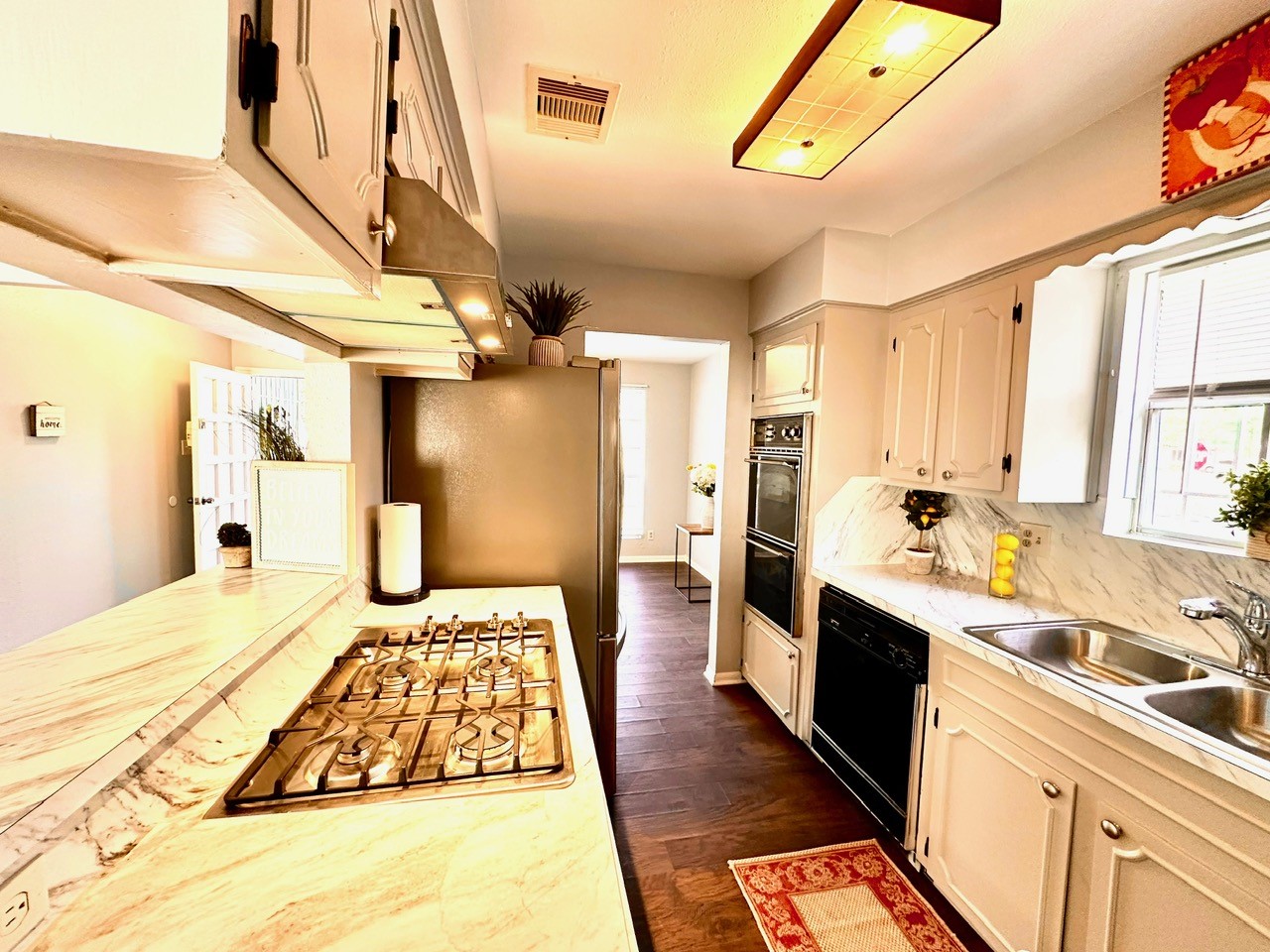 5503 Goldspier Street Houston, TX 77091 - Photo 25 of 34 NICE & GOOD SIZE KITCHEN.