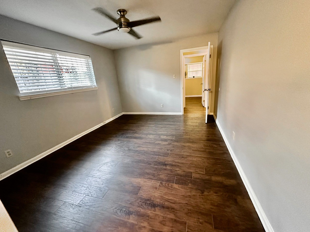 5503 Goldspier Street Houston, TX 77091 - Photo 28 of 34 MASTER ROOM DIFFERENT VIEW.