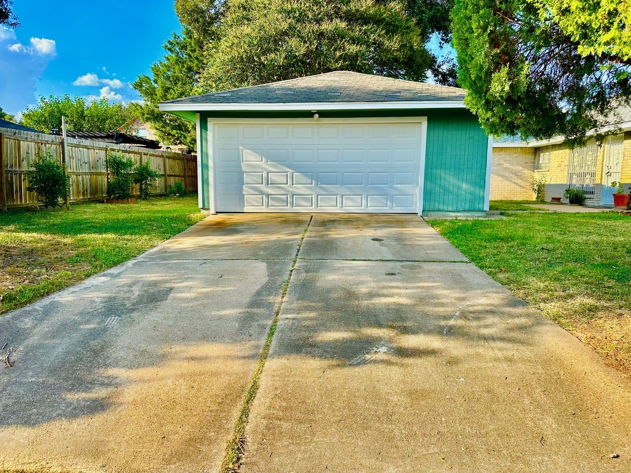 5503 Goldspier Street Houston, TX 77091 - Photo 5 of 34