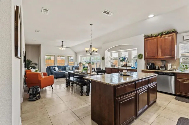 $349,900 | 412 Acklington Drive, Anna, TX 75409