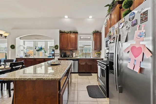 $349,900 | 412 Acklington Drive, Anna, TX 75409