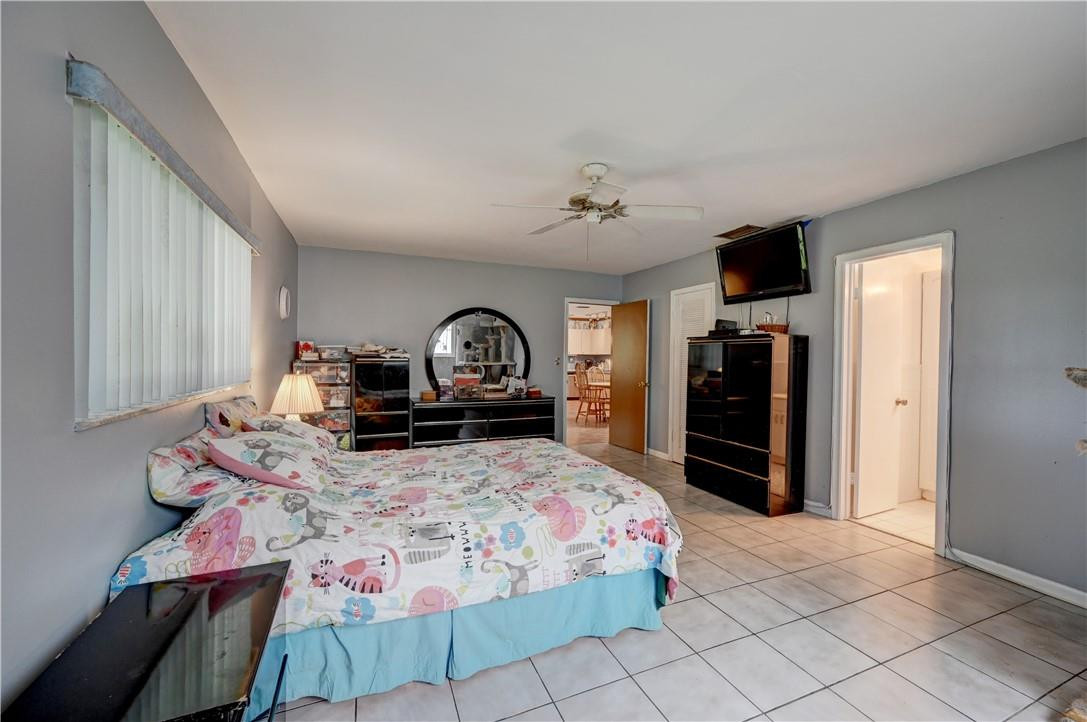 4830 Southwest 196th Lane Southwest Ranches, FL 33332 - Photo 12 of 45 Photo 12