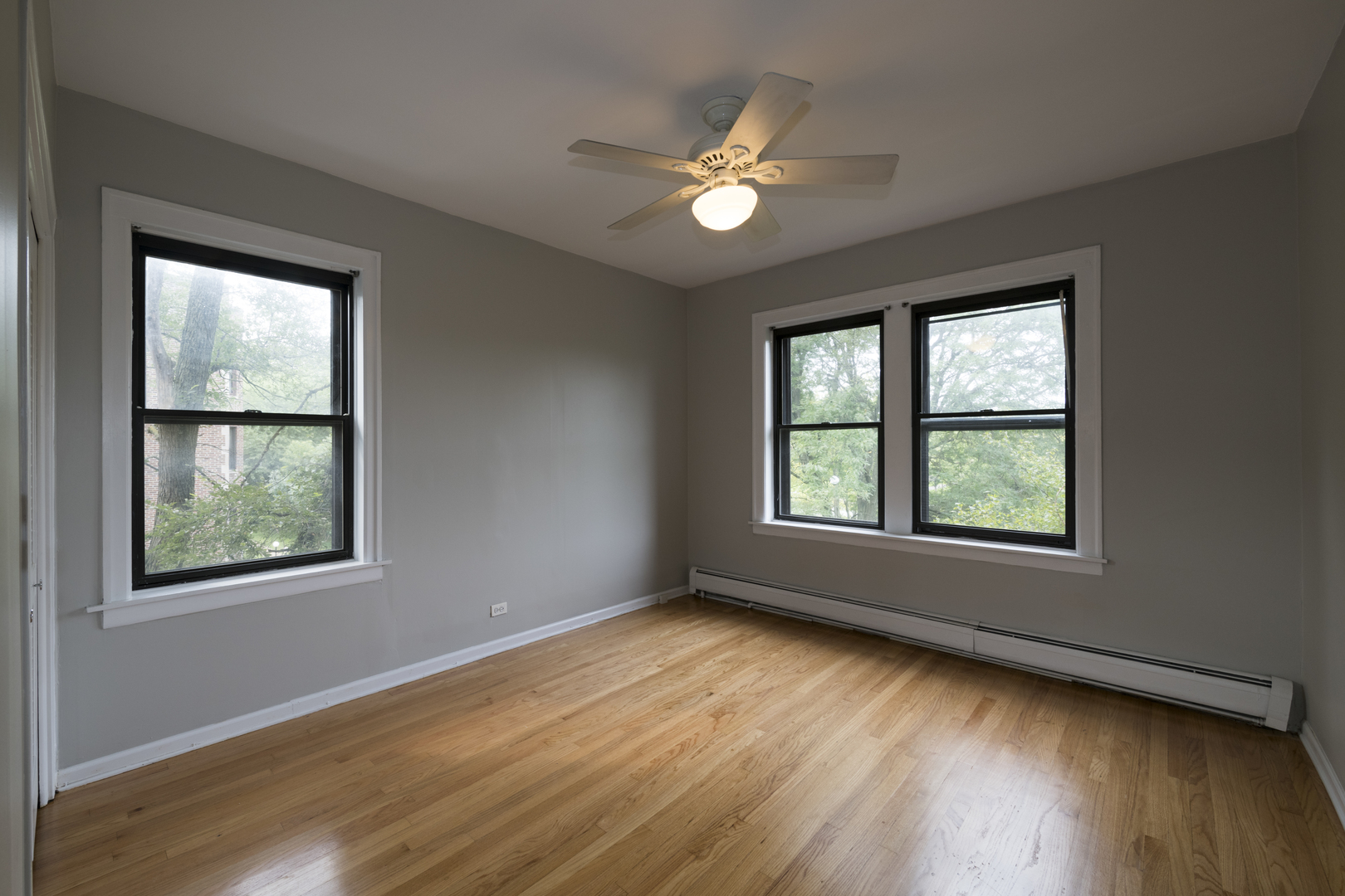2416 West Greenleaf Avenue, Unit 2 Chicago, IL 60645 - Photo 11 of 14