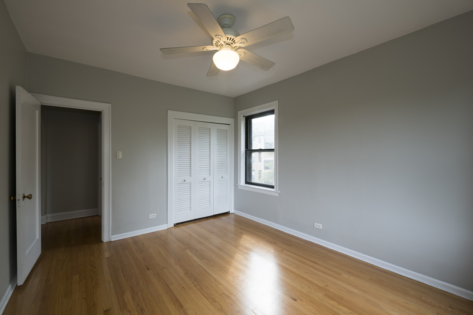 2416 West Greenleaf Avenue, Unit 2 Chicago, IL 60645 - Photo 10 of 14