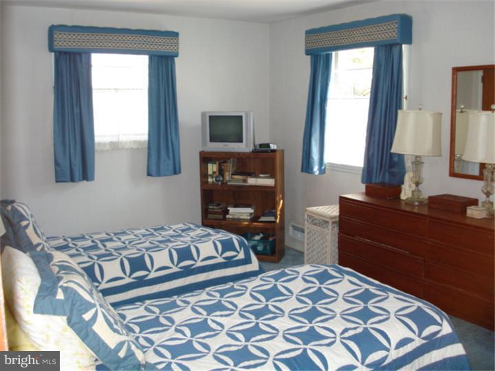 128 Sharrowvale Road Cherry Hill, NJ 08034 - Photo 14 of 20 Bedroom - Main