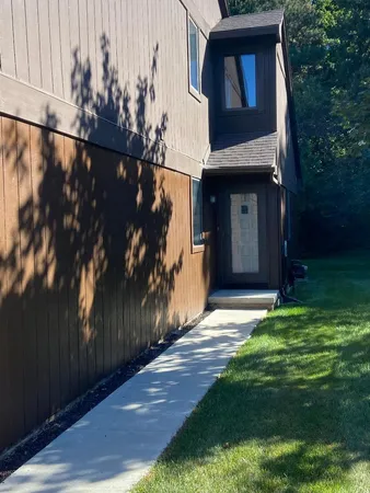 $299,000 | 623 Echo Court, Saline, MI 48176