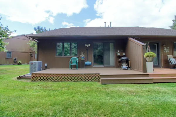 $299,000 | 623 Echo Court, Saline, MI 48176