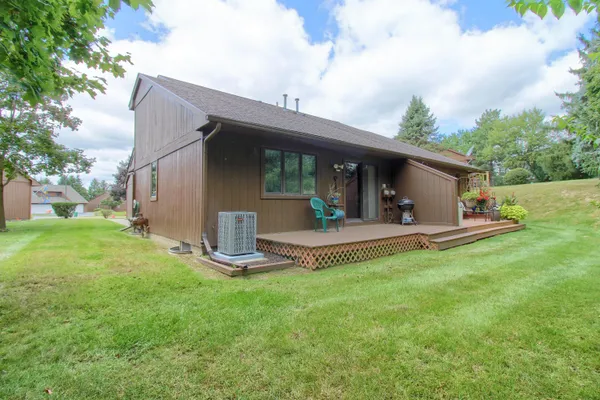 $299,000 | 623 Echo Court, Saline, MI 48176