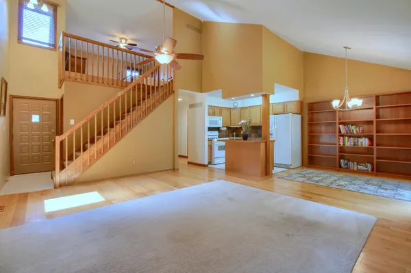$299,000 | 623 Echo Court, Saline, MI 48176