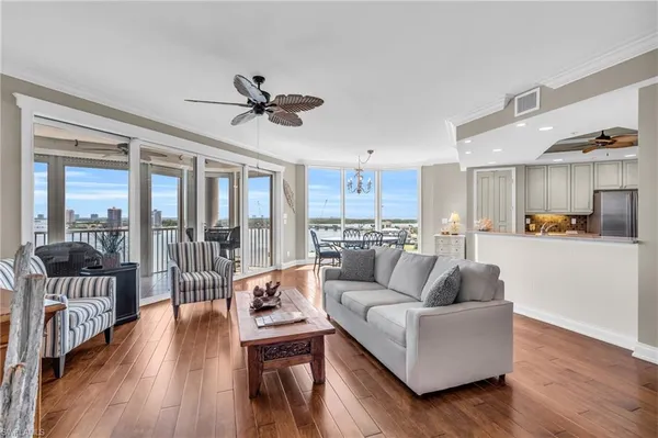 $1,179,000 | 4137 Bay Beach Lane, Unit 585, Fort Myers Beach, FL 33931