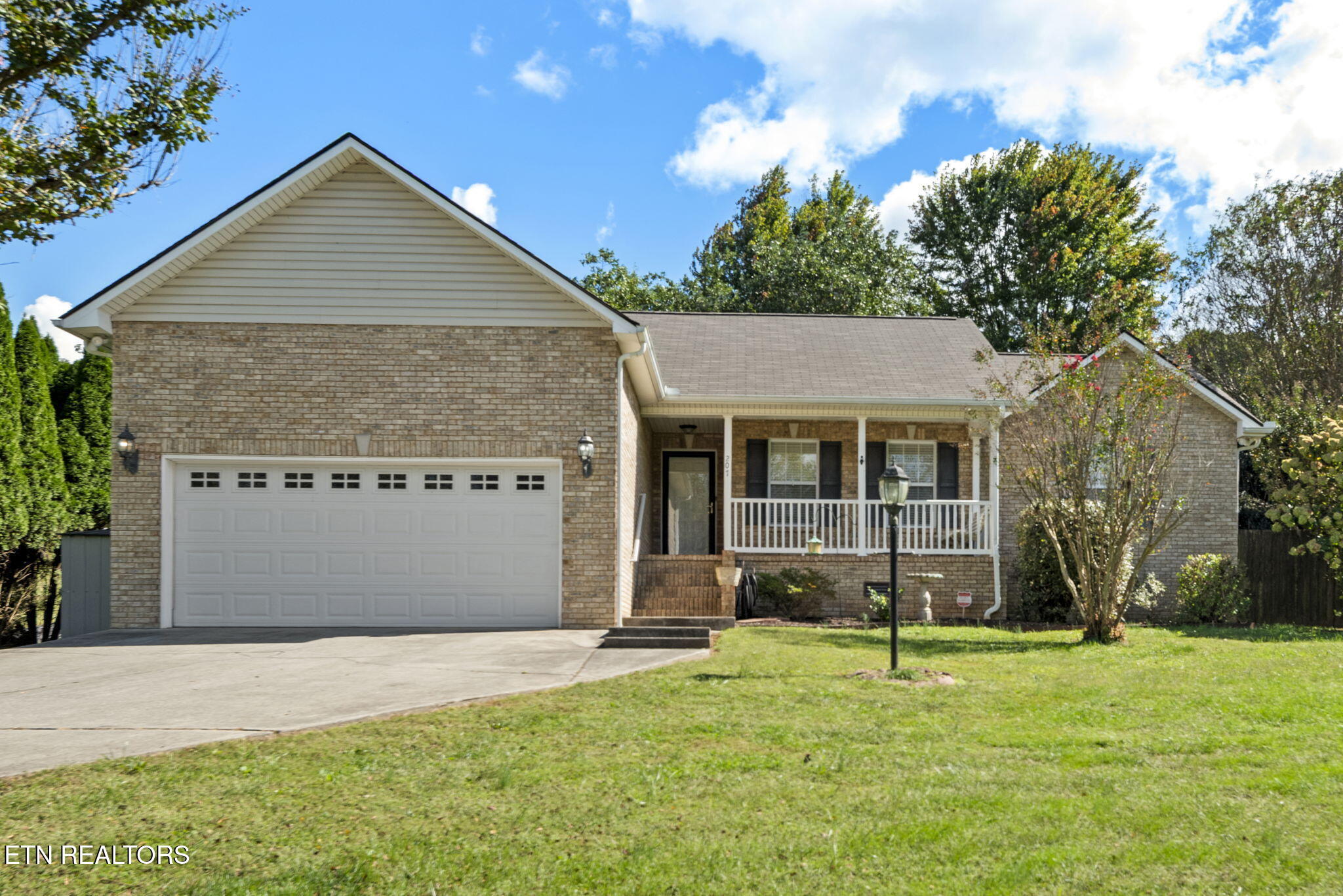 1-web-or-mls-Laurel207 (44) (2)