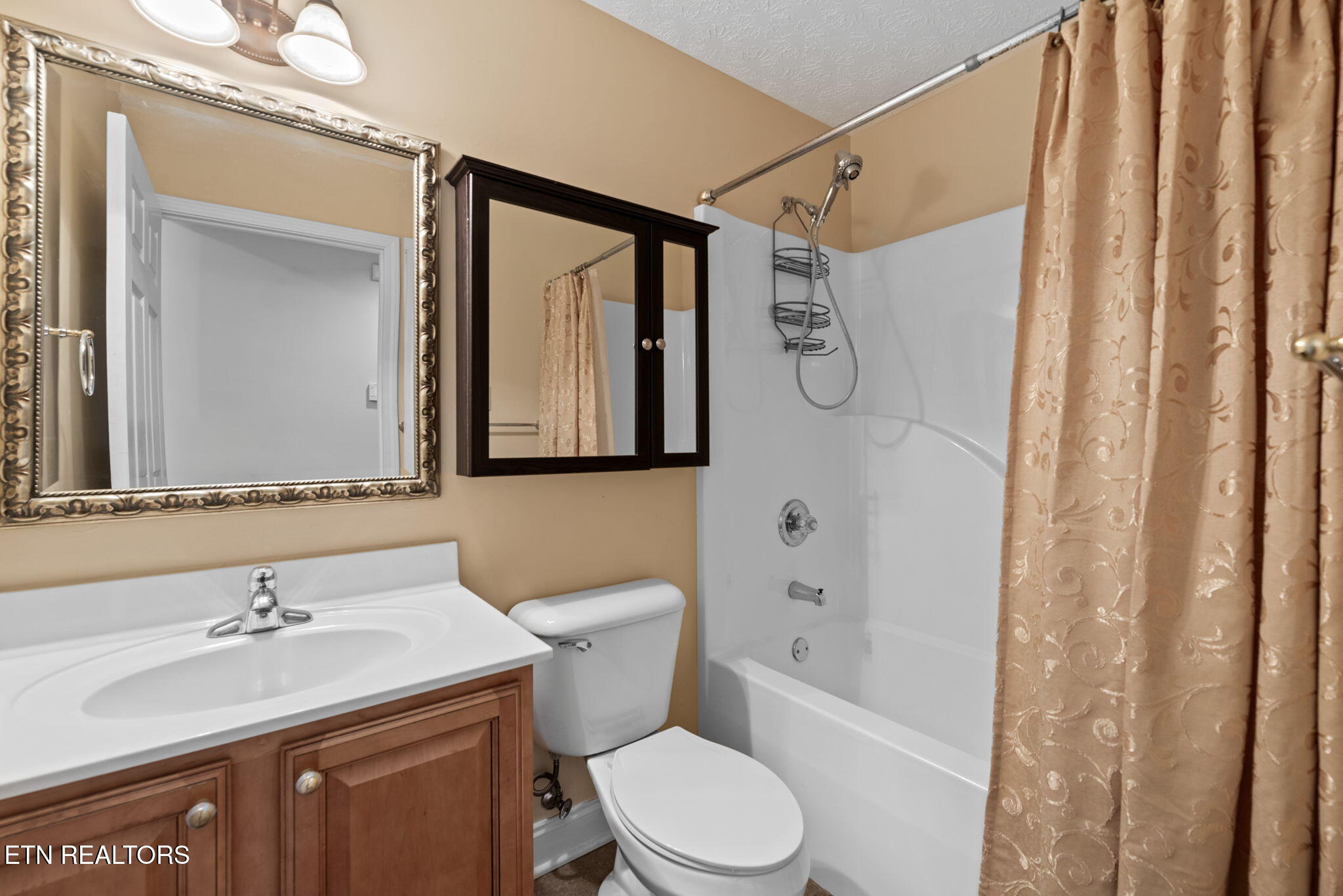 207 Laurel Road Clinton, TN 37716 - Photo 21 of 38 21-web-or-mls-Laurel207 (111)