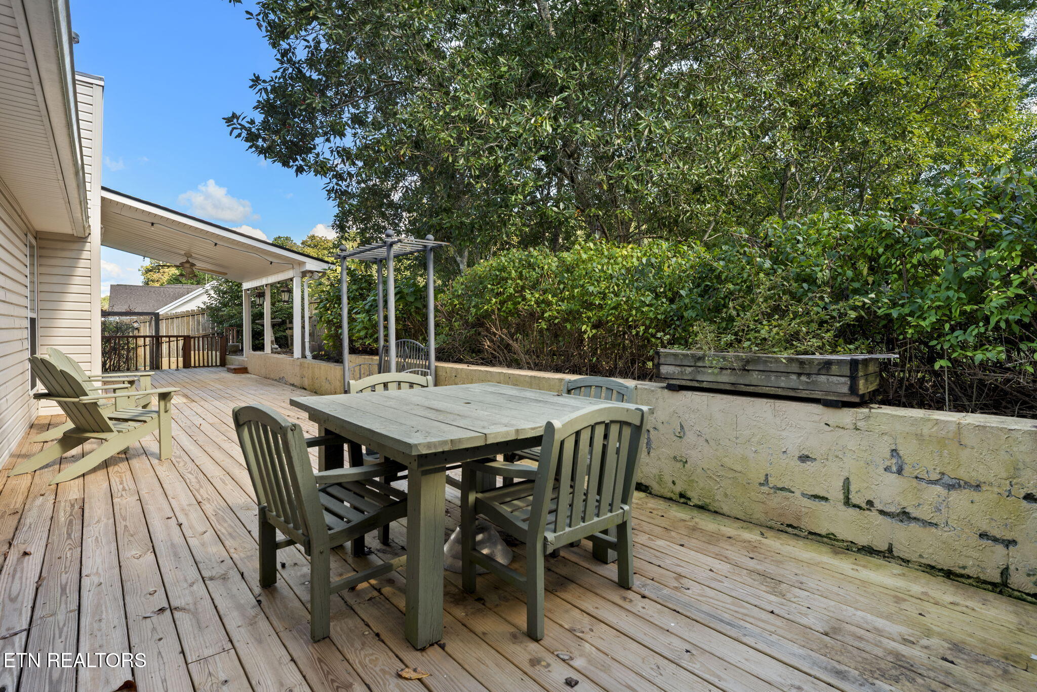 207 Laurel Road Clinton, TN 37716 - Photo 26 of 38 26-web-or-mls-Laurel207 (1)