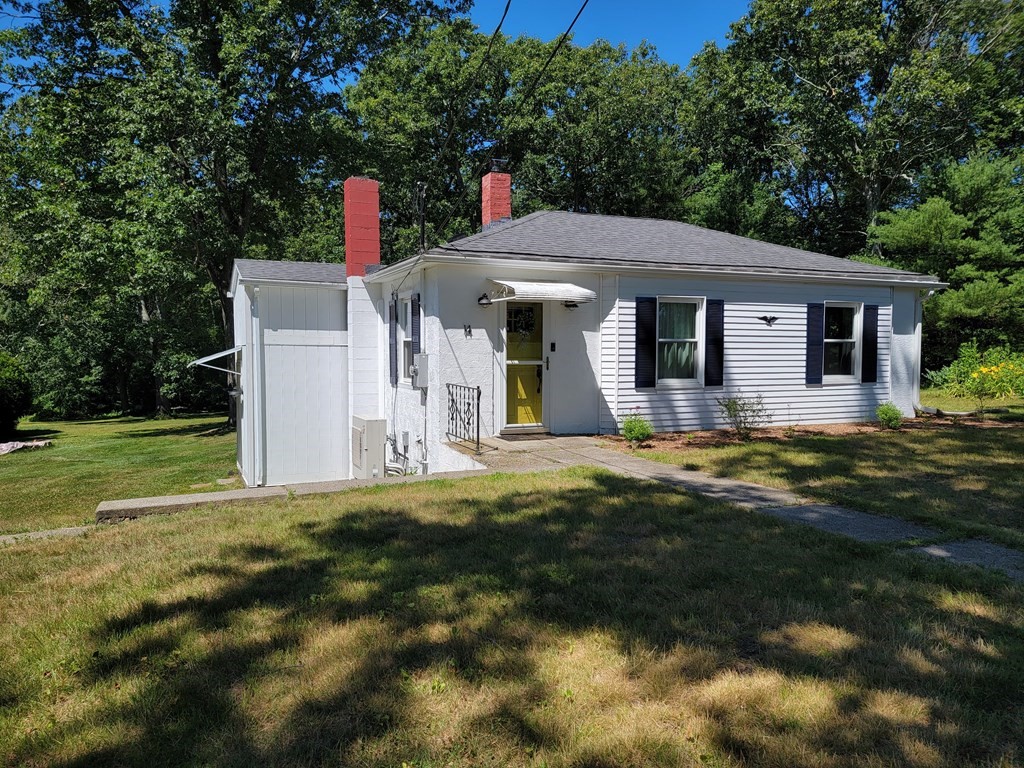14 Gary School Road Pomfret, CT 06259 - Photo 1 of 28 Gallery Image 1