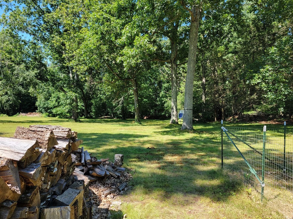 14 Gary School Road Pomfret, CT 06259 - Photo 8 of 28 Gallery Image 8