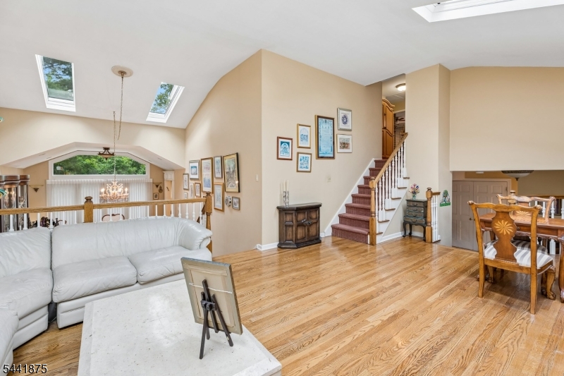 8 Norwood Road Springfield, NJ 07081 - Photo 15 of 23