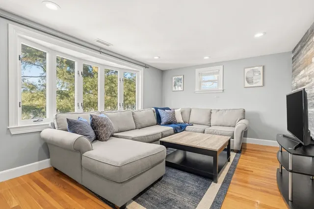 $625,000 | 111 Fayette Street, Unit 111, Watertown, MA 02472