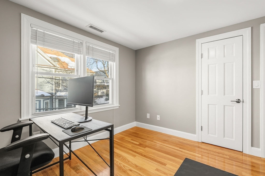 111 Fayette Street, Unit 111 Watertown, MA 02472 - Photo 21 of 30