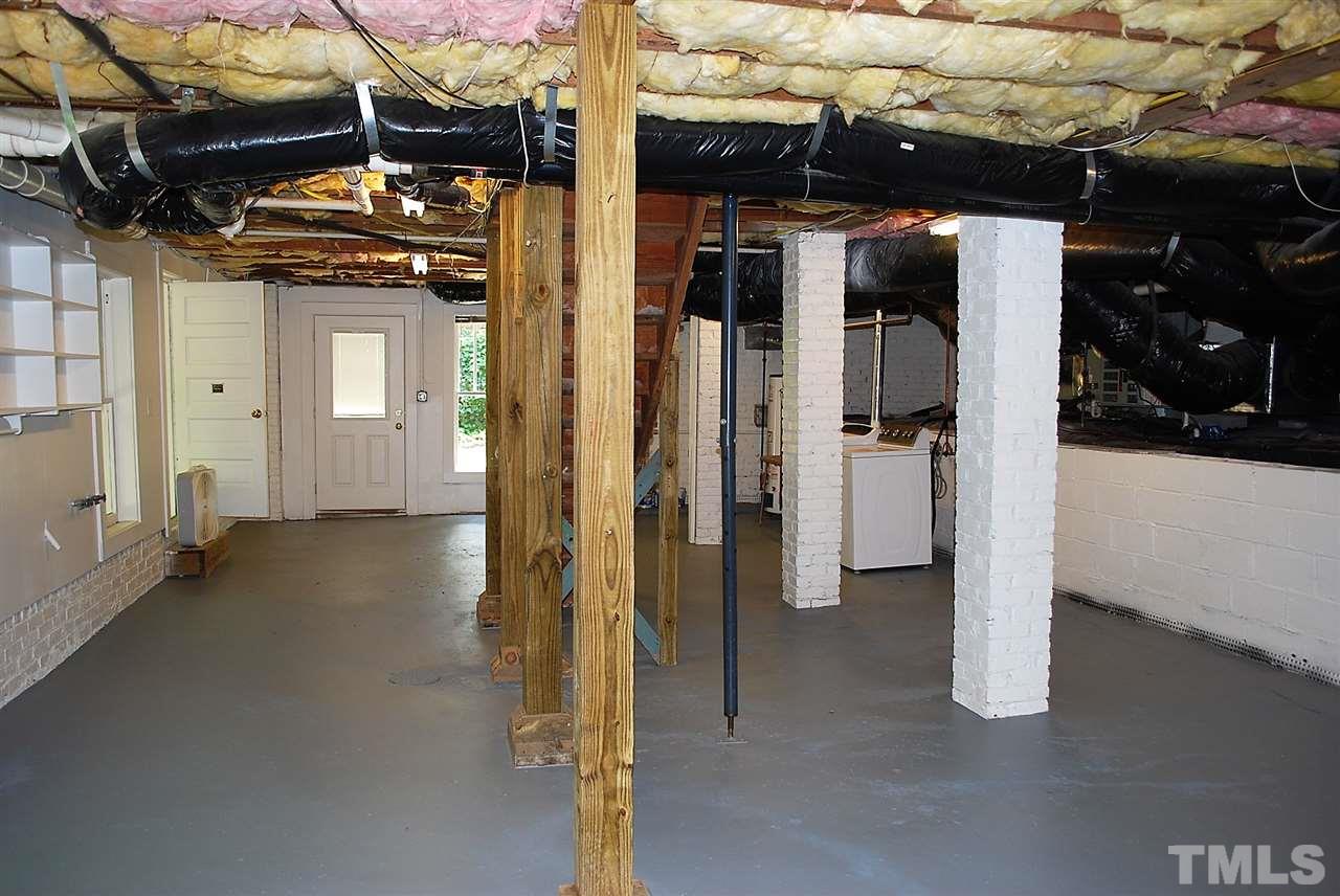 2274 The Circle Raleigh, NC 27608 - Photo 24 of 25