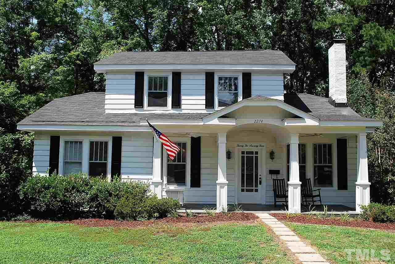 2274 The Circle Raleigh, NC 27608 - Photo 25 of 25 front view of a house with a yard