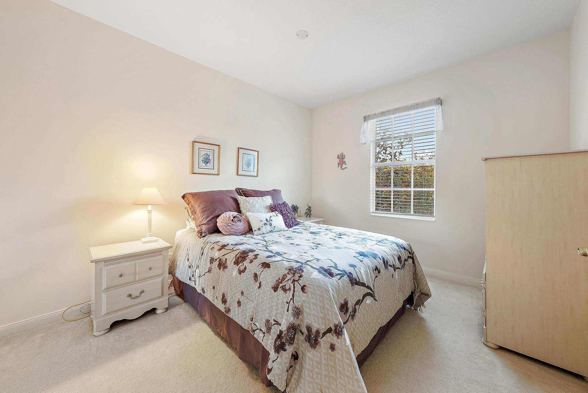 277 New Haven Boulevard Jupiter, FL 33458 - Photo 33 of 36 Guest Suite 1