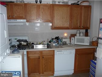 1517 Tasker Street Philadelphia, PA 19145 - Photo 5 of 12 Unit #1